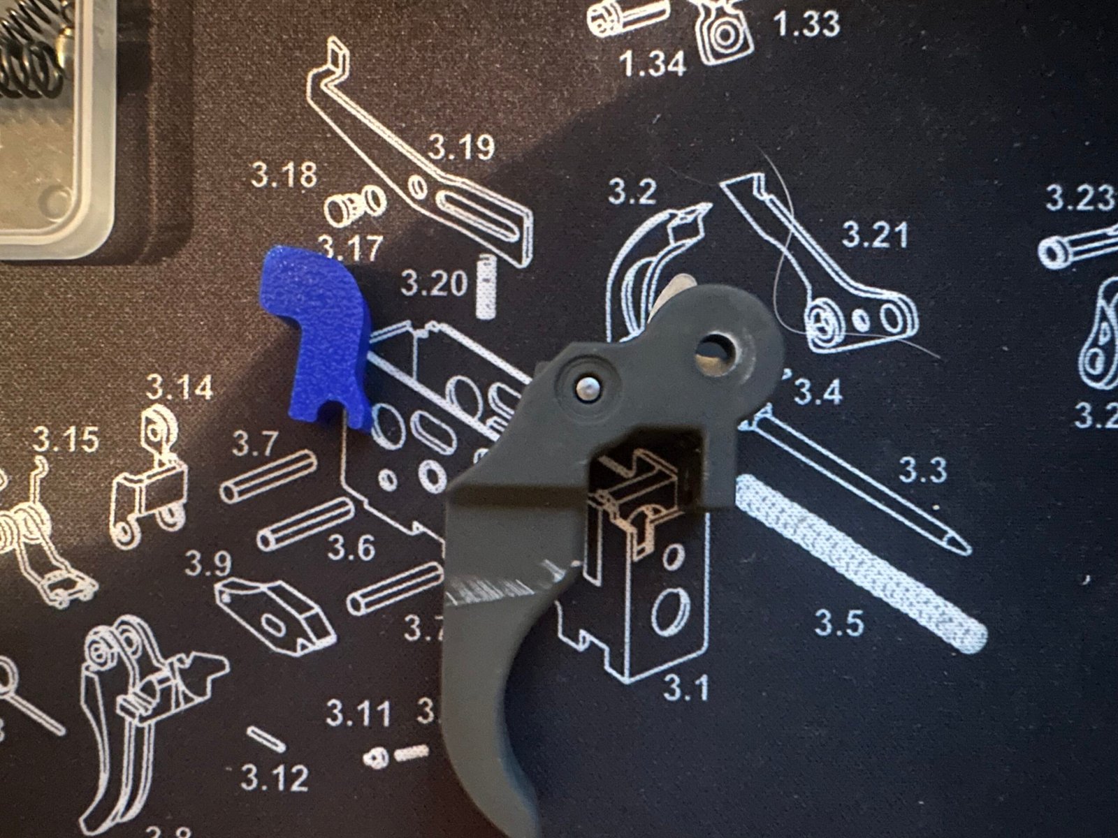 HK MP5 22LR FRT ALT PIC 1